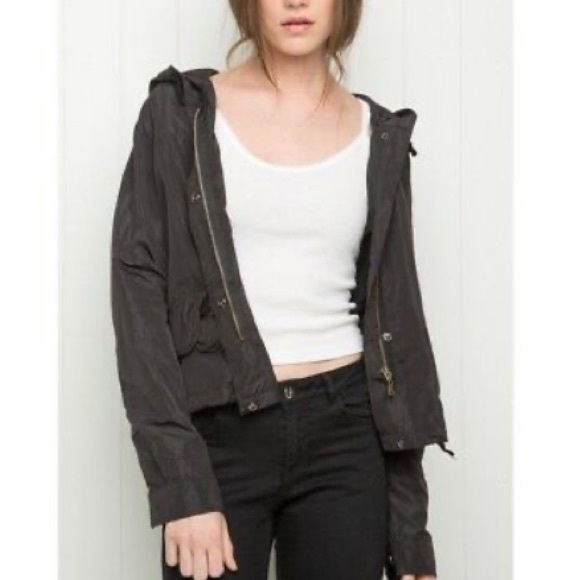 Brandy Melville light windbreaker jacket - Picture 2 of 10